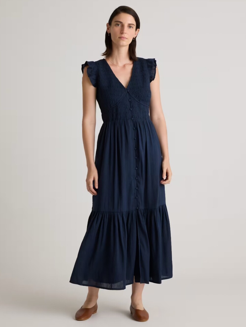 Quince Textured Organic Cotton Maxi Dress Navy Smocked VNeck Flutter Sleeve Sz L